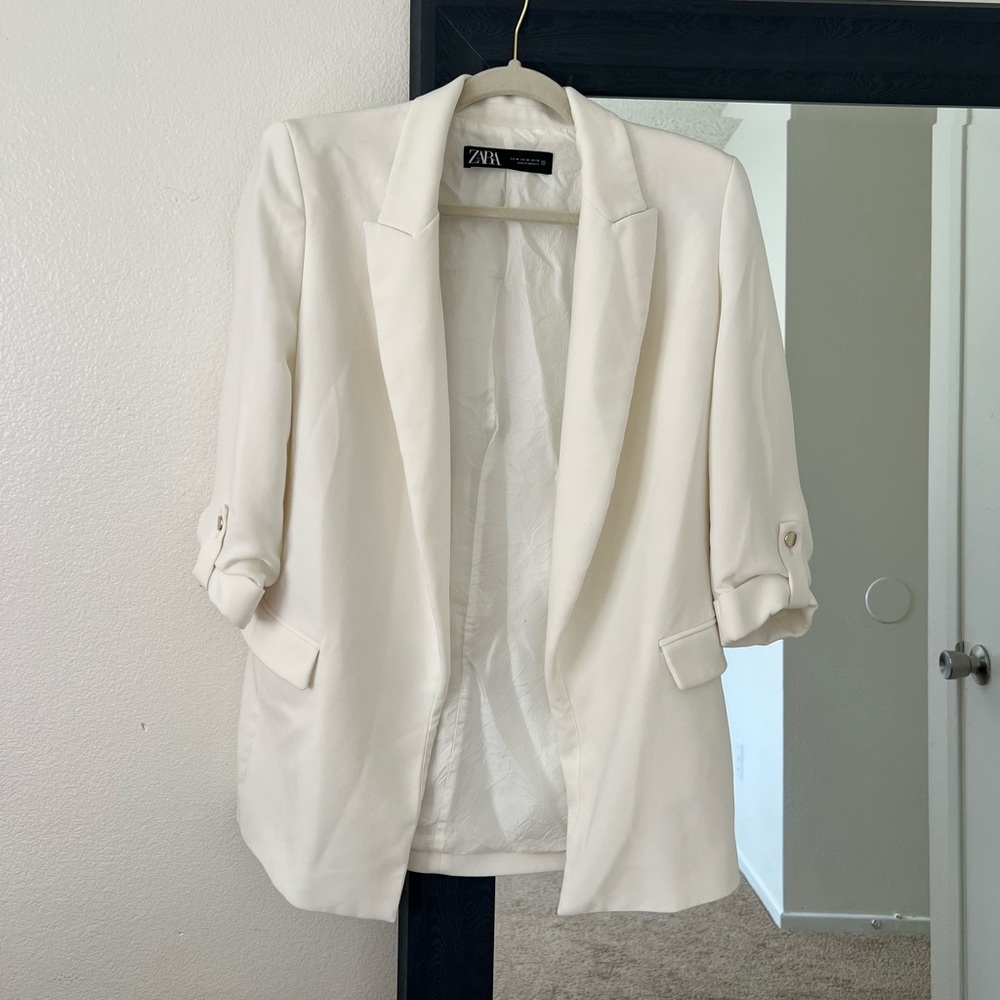 ZARA Off-White Open-Front Blazer with Roll-Tab Sleeves